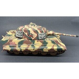 1998 New Ray WWII German King Tiger Tank Diecast 1:32 Battery Operated